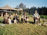 Společná fotografie nejlepších špringrů na MMŠ v roce 2002. Já a paní, Ing.Jarmila Jindřichovská s Penny od Kuňkálku, Roman Hubek s Parisem z Křížových alejí a Ing.Františe Siladi s Girem z Libockého dolu.