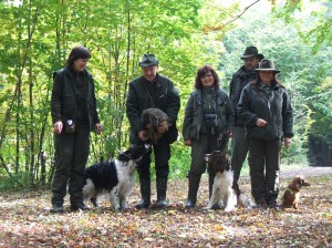 Výcvikový den 6.10.2013, špringr Hubert z Větrné paseky, jezevčice Hany ze Zbynova, špringra Izabela z Větrné paseky a jezečice Gira od Náplavky.