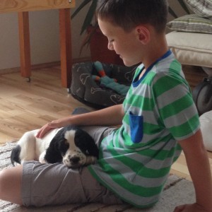 S dětmi je jí dobře.