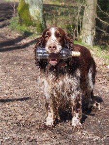 Gulian se rozhodl, že lahev od rumu přece jenom patří chlapům!