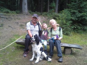 Shaggy na procházkách prohání celou rodinu.