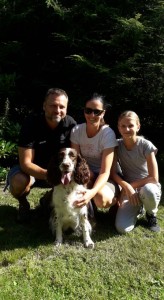 Meggie se svou milující rodinou.