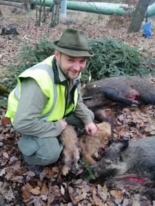 Chvojka Ostrý lovec se svou kámoškou jsou velké lovkyně.